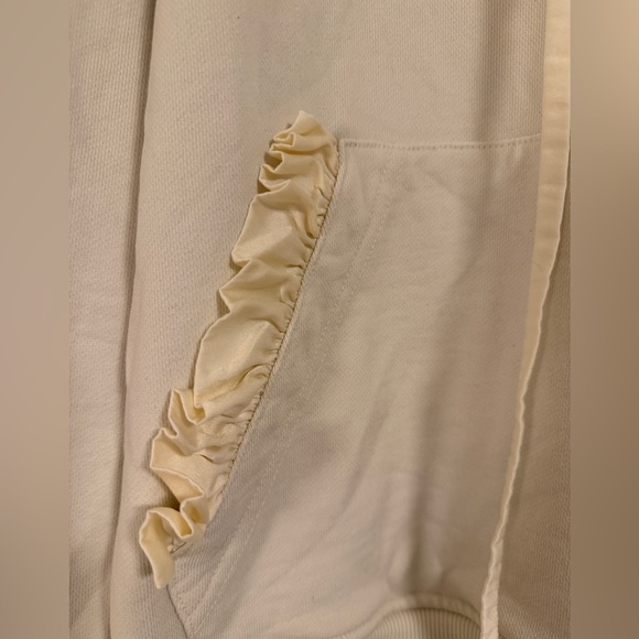Tanner Fletcher Kit Cream Ruffle Hoodie size small - Picture 9 of 10